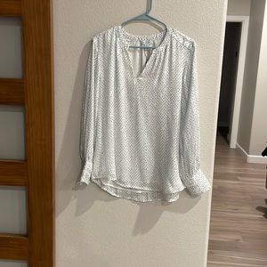 Carolina Belle dressy long sleeve blouse size L